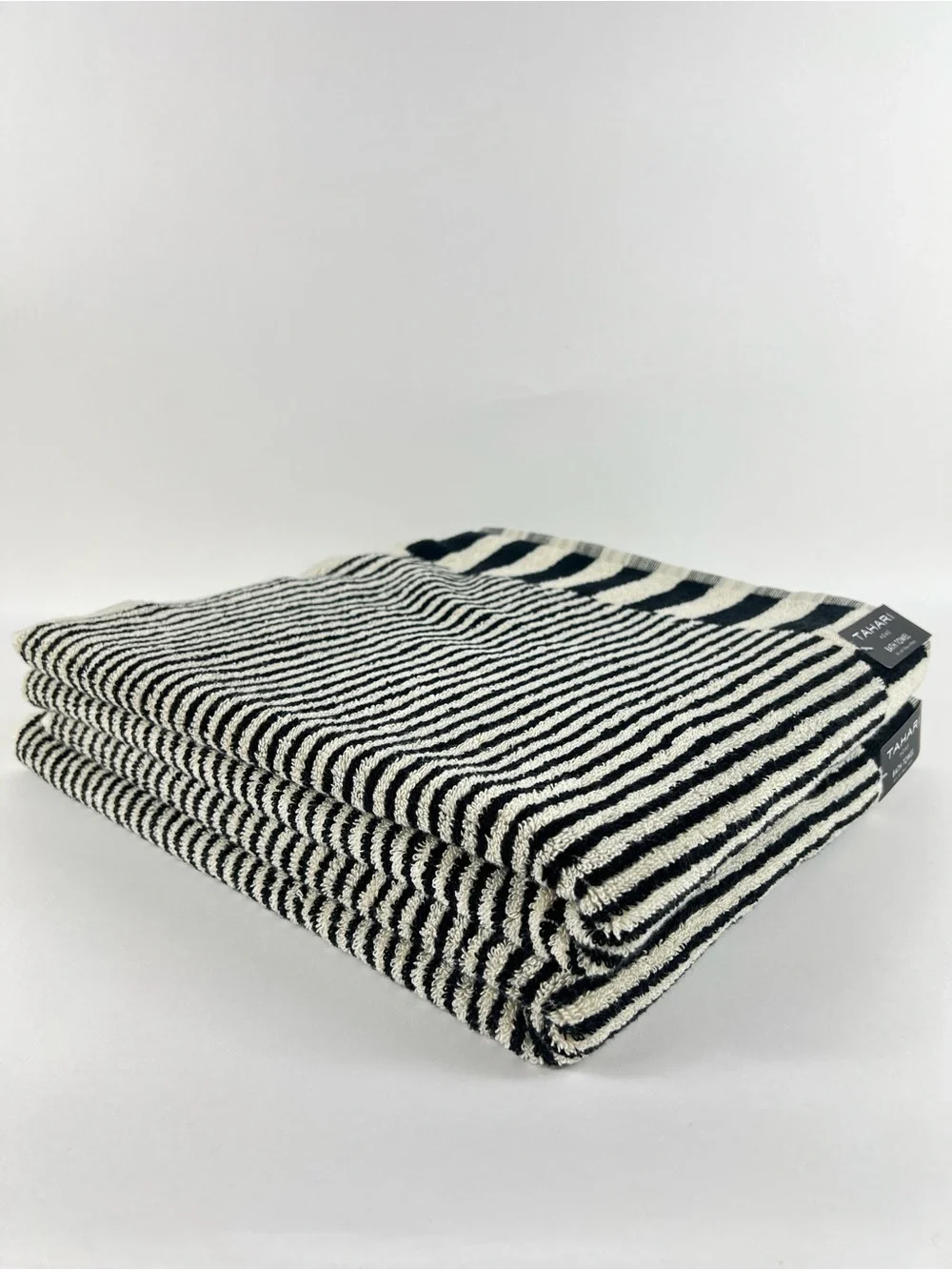 Tahari Home 2 Pc Bath Towel Set 100% Cotton Black and Cream Striped Soft NEW